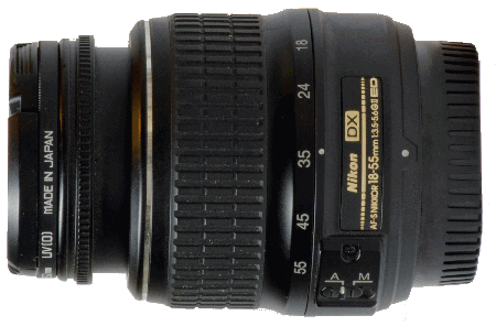 Photo d'un objectif Nikon 18-55mm